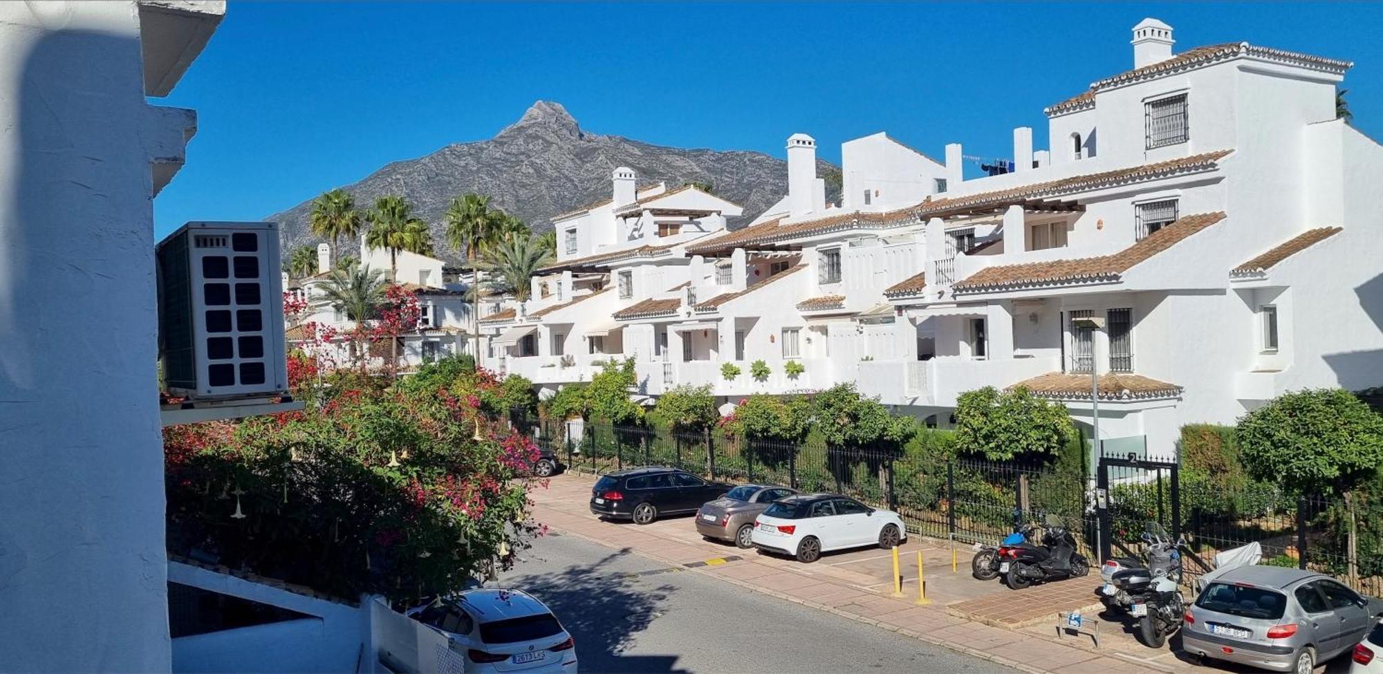 Villa 4 Bed House With Pool Walk To Puerto Banus Fast Internet Marbella Exterior foto