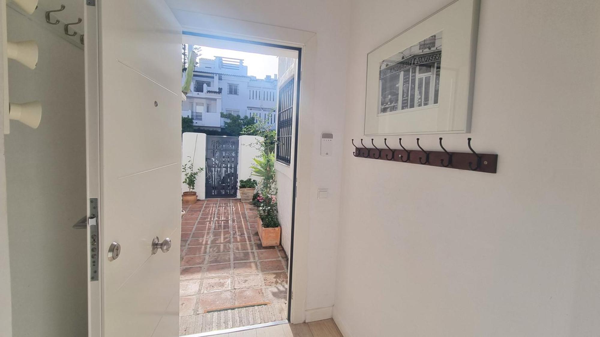 Villa 4 Bed House With Pool Walk To Puerto Banus Fast Internet Marbella Exterior foto